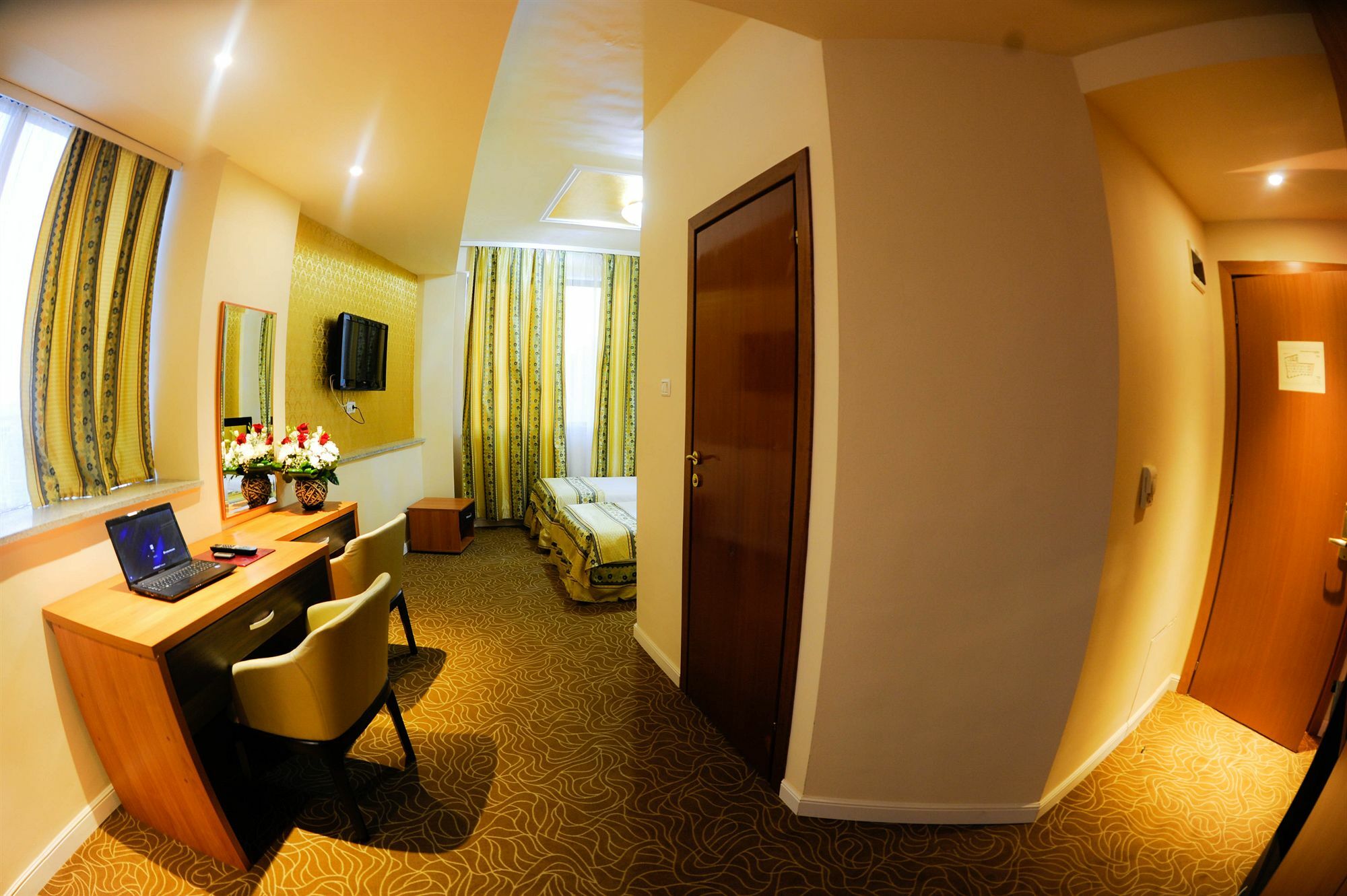 Kosher Hotel Lev Or Bucharest Exterior photo